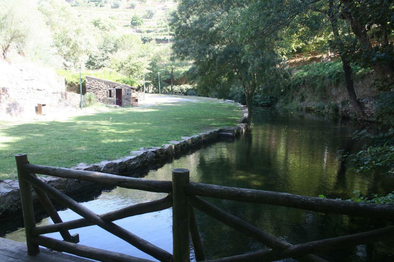 Casa De Carrapatelo Hotell Mesão Frio Eksteriør bilde